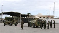 Tunití vojáci v Binkardánu na snímku z prosince 2014.