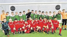 V ANGLII. �áci fotbalového Jablonce si b�hem svého anglického turné zahráli i...