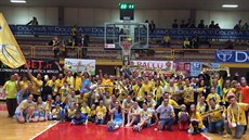 Basketbalistky USK Praha zv��nily výhru ve Schiu spole�nou fotografií s...