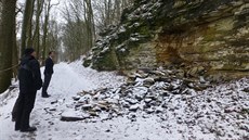 Sesuv skály na cest� z �eské Skalice do Babi��ina údolí.