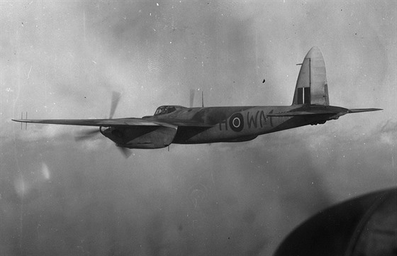 Noční stíhačka Mosquito 68. perutě RAF