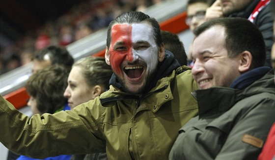 Olomoucký fanouek se raduje na zápase play-off. (18.3.2016)