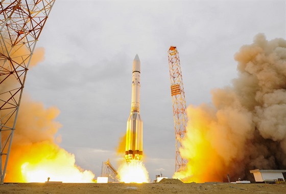 Start rakety Proton-M se sondou TGO vypouštěnou v rámci mise ExoMars