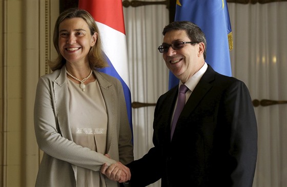 Federica Mogheriniová a Bruno Rodríguez Parrilla podepsali v Havan dohodu o...