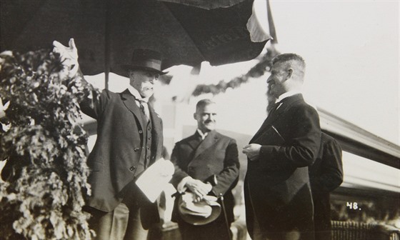 V jedné z her zlínského divadla se objeví prezident Tomáš Garrique Masaryk (na snímku z června 1928, kdy se ve Zlíně potkal s Tomášem Baťou).