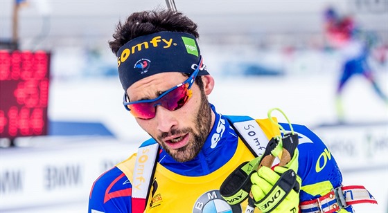 Francouzský biatlonista Martin Fourcade poté, co vybojoval tvrtou zlatou...