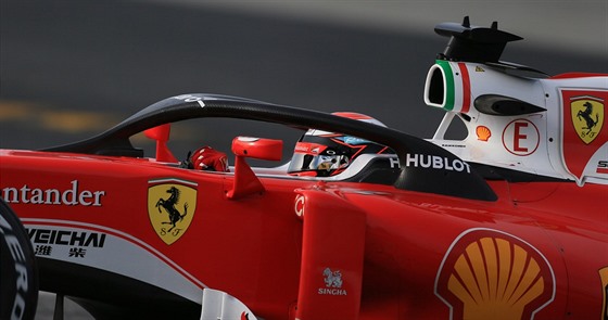 Kimi Räikkönen pi testech F1 v Barcelon. Ferrari testovalo i nový...