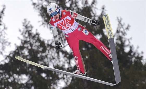 Norský skokan na lyích Johann Andre Forfang bhem závodu v Titisee-Neustadtu