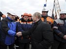 Ruský prezident Vladimir Putin na pátení výroí anexe ukrajinského Krymu...