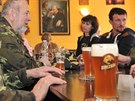 Vzpomínku na Victora Cibicha uctili pivai i exkurzí pivovaru ve Velkém Bezn....