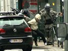 Policie pi zásahu v Bruselu zadrela Salaha Abdeslama