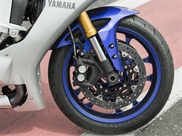 Yamaha R1 2015