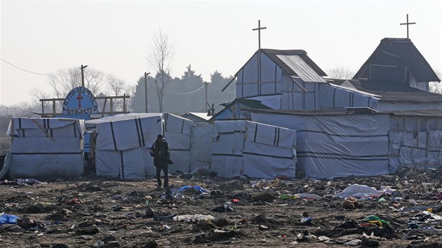 U Calais skonila likvidace jin sti pisthovaleckho tbora zvanho Dungle. (16. bezna 2016)