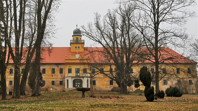 Ve tdr na Karlovarsku pokrauje obnova tamnho zmku, o kter se star obec.