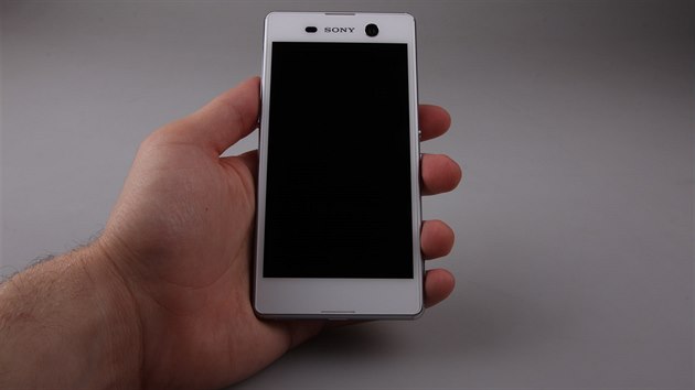 Sony Xperia M5