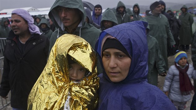 Uprchlíci v táboe Idomeni. (13. 3. 2016)