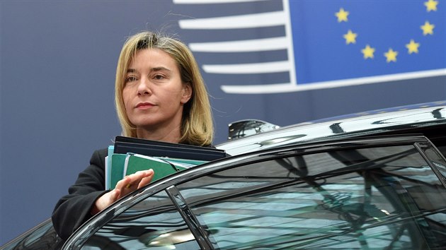 Vysok� p�edstavitelka Evropsk� unie pro zahrani�n� v�ci a bezpe�nostn� politiku a z�rove� m�stop�edsedkyn� Evropsk� komise Federica Mogheriniov�. (18. 3. 2016)