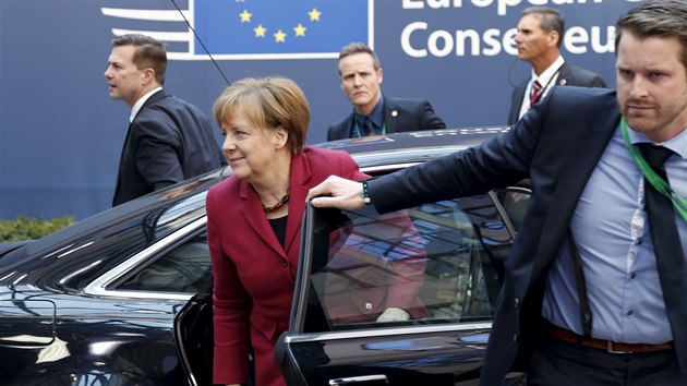 Německá kancléřka Angela Merkelová přijíždí na summit EU v Bruselu, kde se bude projednávat dohoda s Tureckem (17. března 2016).