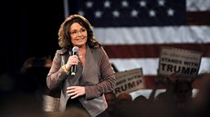 Nkdejí guvernérka Aljaky Sarah Palinová podpoila Donalda Trumpa v...