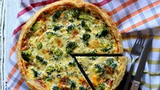 Brokolicový quiche s plís�ovým sýrem podle blogerky ���i