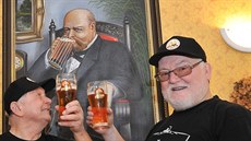 Vzpomínku na Victora Cibicha uctili piva�i i exkurzí pivovaru ve Velkém B�ezn�....