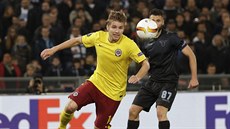 Spar�anský zálo�ník Martin Frýdek se sna�í prodrat p�ed bránu Lazia �ím.