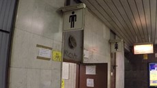 Záchody v metru