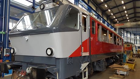 Lokomotivy Class 12 jsou pvodem z Belgie, CZ Loko je v Perov modernizuje pro...