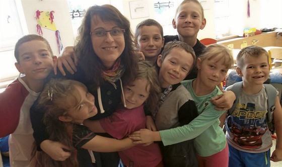 Marta Kozdas je ve škole v Cejli nejen ředitelkou a učitelkou, ale poskytuje i...