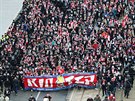 Pochod fanouk fotbalovho klubu Slavia na derby praskch S (20. bezna...