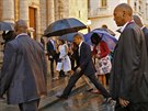 Obama na procházce starou Havanou (20. bezna 2016).