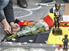 Pietu po teroristických útocích dopluje známý bruselský symbol - urající...