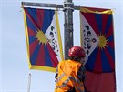 Návtvu ínského prezidenta doprovázejí i protesty, tibetské vlajky zavlály...