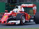 Sebastian Vettel z Ferrari ve Velké cen Austrálie formule 1.