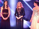 Lucie afáová, Gabriela Soukalová a Zuzana Hejnová (zleva) pi vyhláení...