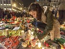 Lidé v Bruselu si pipomínali obti úterních teroristických útok. (23. bezna...