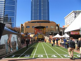 Pioneer Courthouse Square v Portlandu, kde se atletm pedvaj medaile.