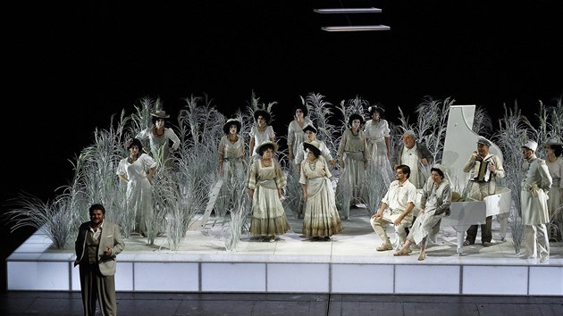 Scna z opery Juliette v Nrodnm divadle