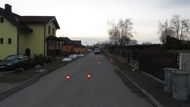 idi havaroval se tykolkou v obci Svat Ma nedaleko Vimperka. Najel na obrubnk, co stroj, idie i spolujezdce vymrtilo.