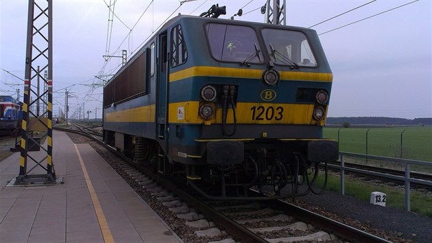 Dvousystémové lokomotivy jezdily u belgických drah od roku 1986, jejich pravidelný provoz skončil v roce 2012.