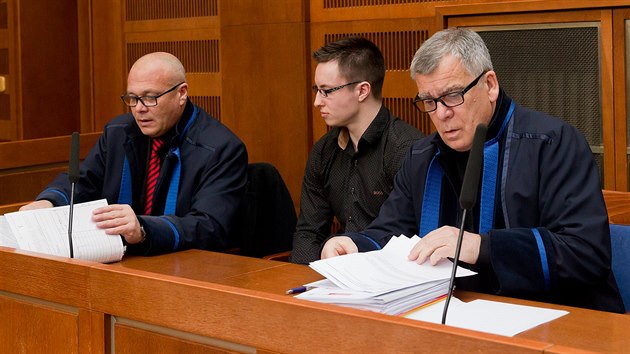 Luk Neesan u Krajskho soudu v Hradci Krlov (24.3.2016).