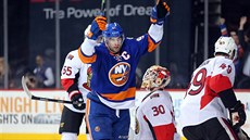 John Tavares, symbol novodobé éry New York Islanders, stále nepodepsal s klubem novou smlouvu. 