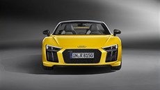 Supersport Audi R8 je v otevené verzi Spyder aktuální novinkou znaky.