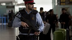 Vyšší bezpečnost po útocích v Bruselu se snaží zajistit i na letišti v...