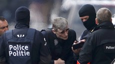 Policejní zásah na bruselském pedmstí Schaerbeek (25. bezna 2016)