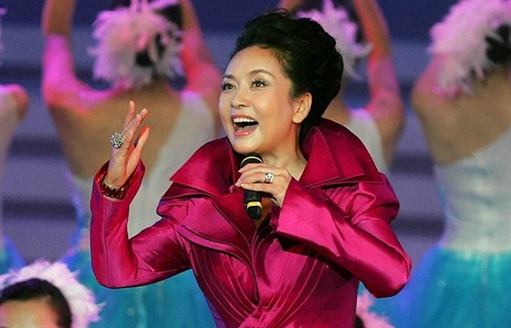 Pcheng  Li-jüan se proslavila jako zpvaka opery a tradiních lidových písní. 