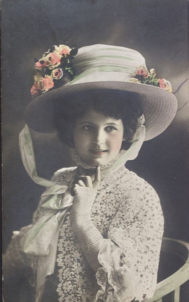 Fotogalerie: Růžena Brožová (cca 1909)