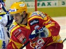 L�drem jihlavsk�ho t�mu byl tehdy p�tat�icetilet� Petr Ka�kovsk� (v �erven�m).