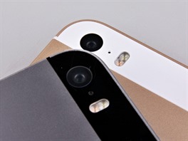 iPhone SE ve srovnání s iPhonem 5s