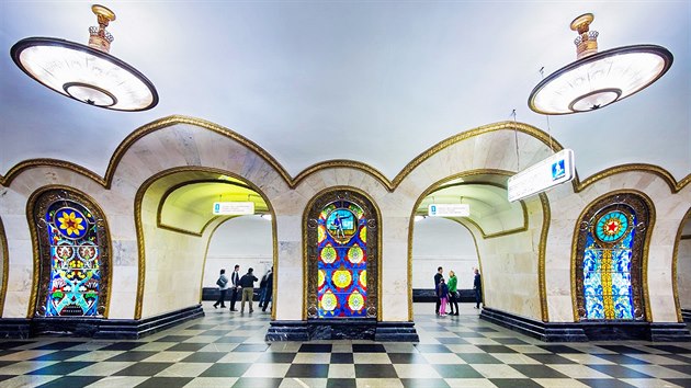 Nasvcen mozaiky ve stanici Novoslobodskaja moskevskho metra
